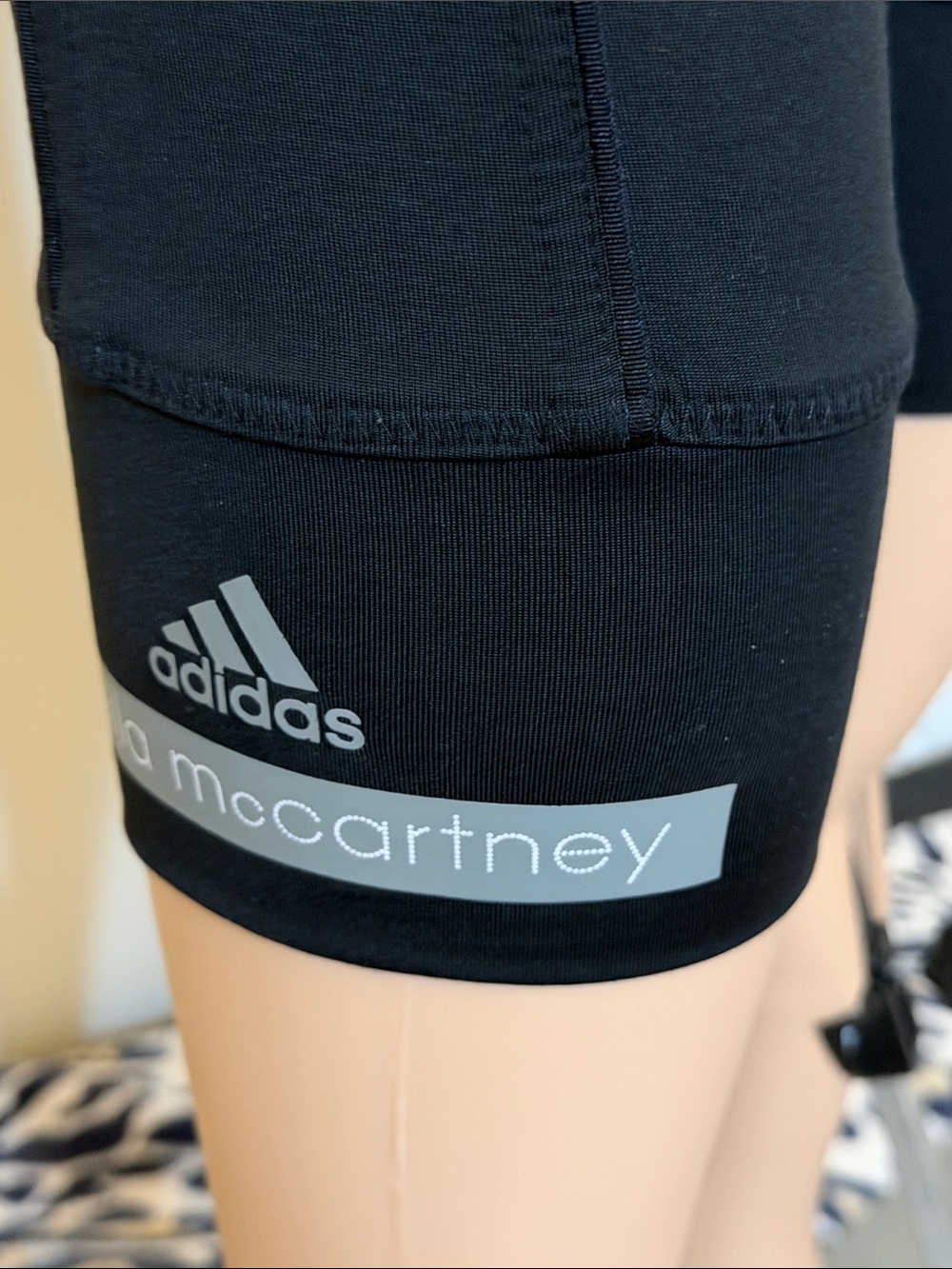 Adidas by Stella McCartney Black Cropped Performance Leggings Size XS NWOT - Picture 4 of 7